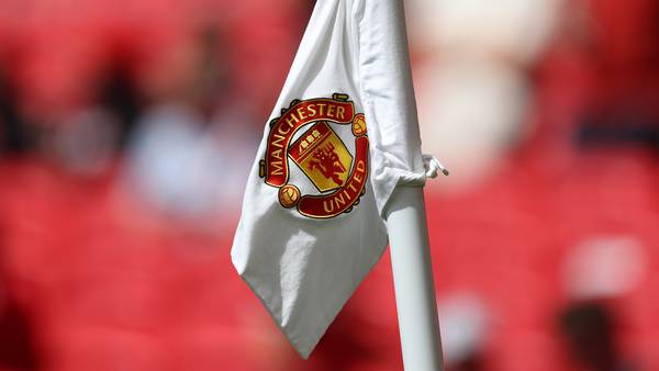 Acciones de Manchester United se hunden 25% en medio de debate sobre valuacióndfd