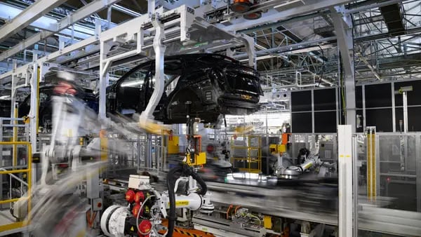 Nissan planea aumentar sus ventas en un millón de autos hasta 2027dfd