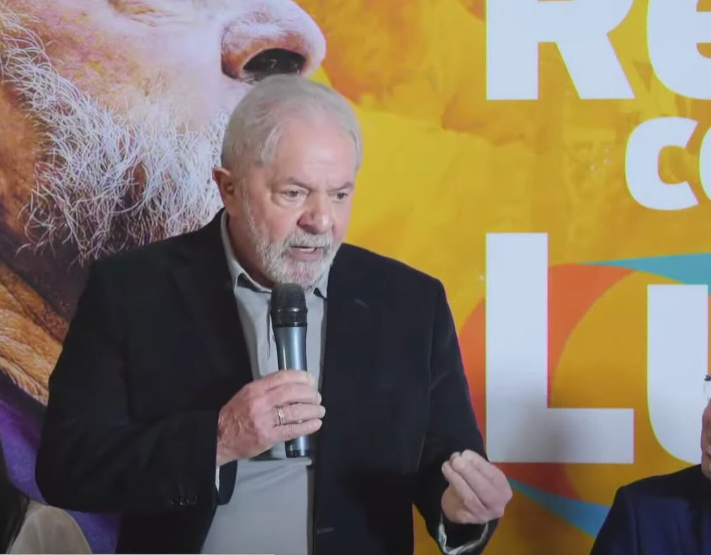 Lula em discurso em ato de apoio da Rede à sua pré-candidatura