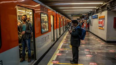 Metro de la Ciudad de México registra un muerto y más de 20 heridos tras choque de trenesdfd