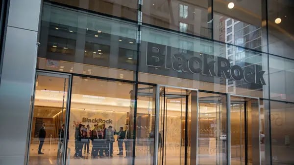 ETF de bitcoin à vista da BlackRock é o primeiro a alcançar US$ 1 bi em captaçãodfd