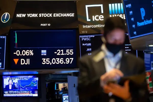 Un corredor de bolsa  en la Bolsa de Nueva York (NYSE), EE. UU., el miércoles 28 de julio, 2021. Fotógrafo: Michael Nagle/Bloomberg