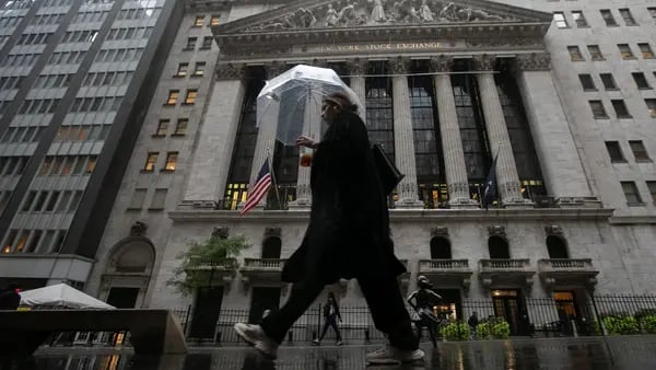 Wall Street cierra en rojo mientras sopesa beneficios corporativos; Ibovespa caedfd