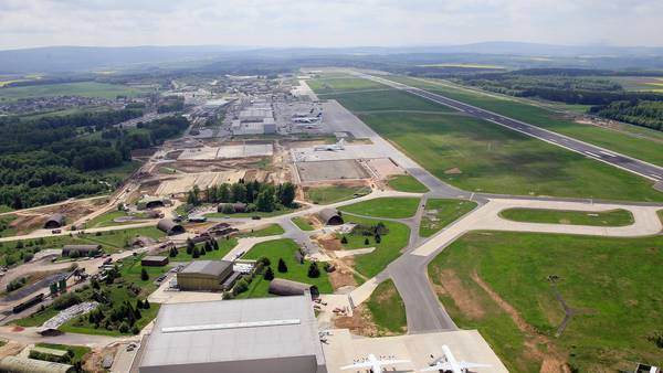 Un magnate ruso avanza en la compra del insolvente aeropuerto alemán de Hahndfd