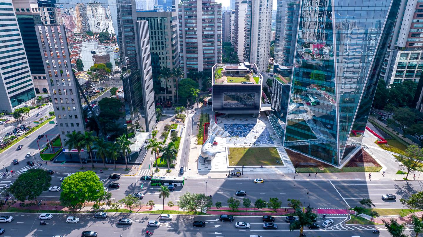 Vista aérea de prédios na Faria Lima, em São Paulo: centro financeiro do país serve como polo de atração de talentos