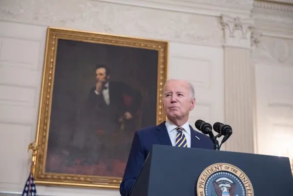 El informe del DOJ cita la "mala memoria de Biden", intensificando las preocupaciones sobre su edad
