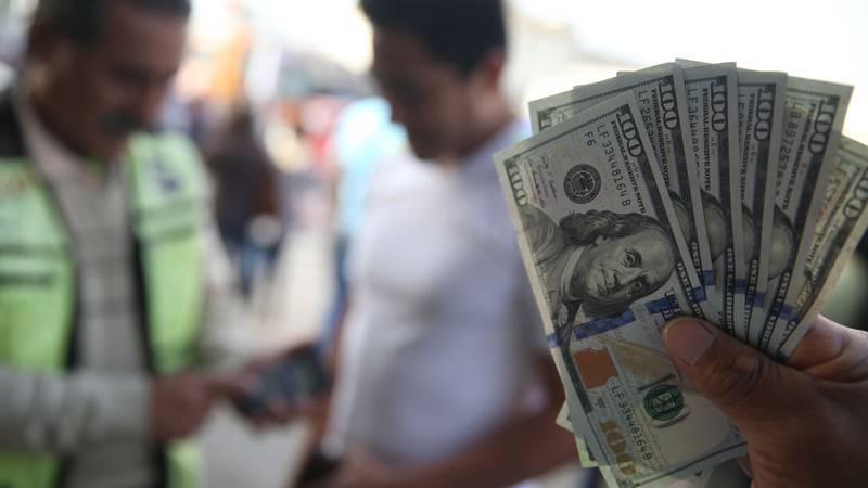 Dólar en Perú cae a 4,039 soles por US$1, su nivel más bajo desde el 30 de julio