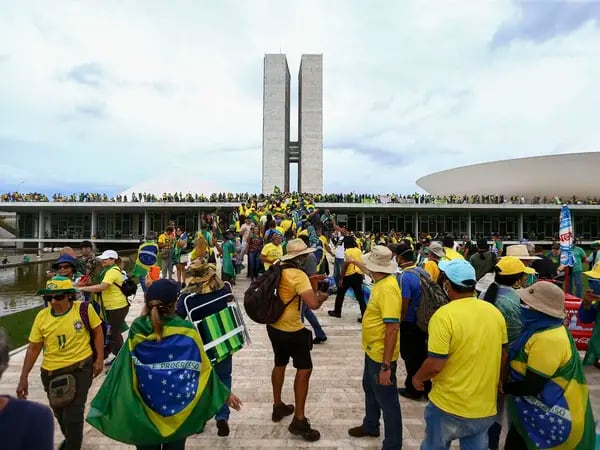 La Comunidad de Estados Latinoamericanos y Caribeños (CELAC) manifestó su respaldo al gobierno del presidente brasileño ‘elegido por el pueblo'.