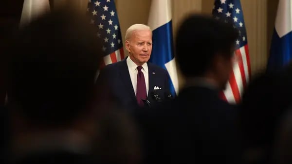 Biden no cree que Rusia pueda mantener la invasión de Ucrania durante añosdfd