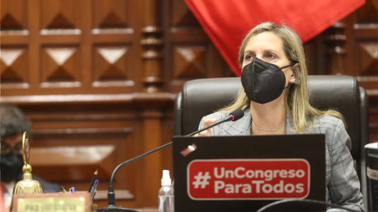 Presidenta del Congreso de Perú, María del Carmen Alva Prieto. Es congresista por el partido Acción Popular (AP).dfd