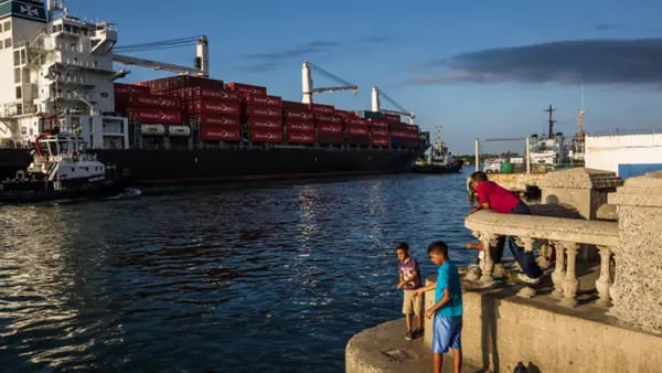 Compañías mantienen suspensión de envíos marítimos a Venezuela y otras anuncian ajustesdfd