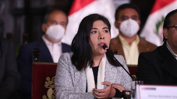 Crisis en Perú: Betssy Chávez asume la presidencia del Consejo de Ministrosdfd