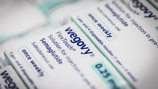 Novo Nordisk tiene una píldora para adelgazar, pero aún no puede fabricarladfd