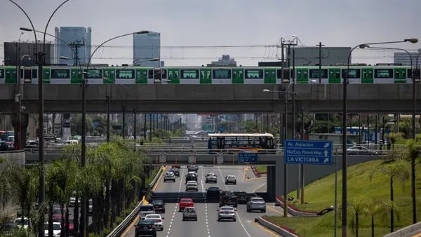 Gremio de transportistas mantiene en firme el paro para el 4 de julio en Perúdfd