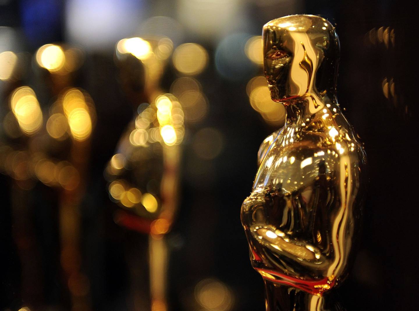 Oscar statues on display at "Meet the Oscars". Photographer: Andrew H. Walker/Getty Images North Americadfd