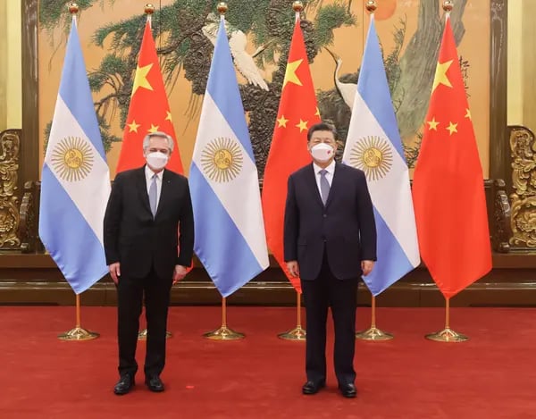 Alberto Fernández junto a Xi Jinping