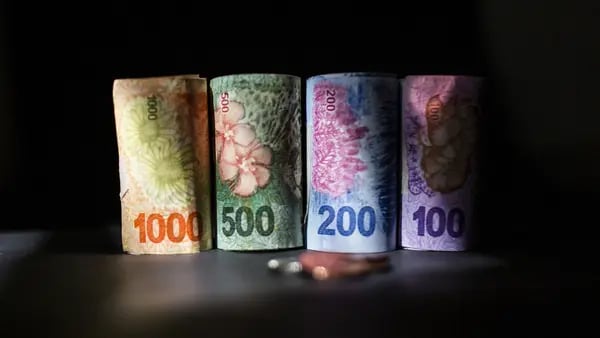 Gobierno argentino emitirá billetes de $20.000 y $50.000 y ya designó al encargado de hacerlosdfd