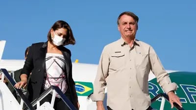 Presidente da República acompanhado da primeira dama, Michelle Bolsonaro, desembarcaram no Aeroporto Internacional John Fitzgerald Kennedy no domingo (19)