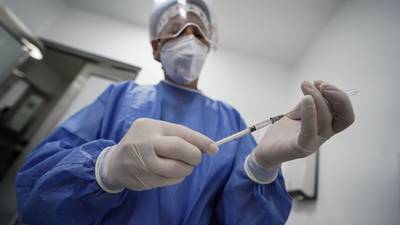 Vacina da Pfizer impede casos graves em Israel em meio à disseminação da variante deltadfd