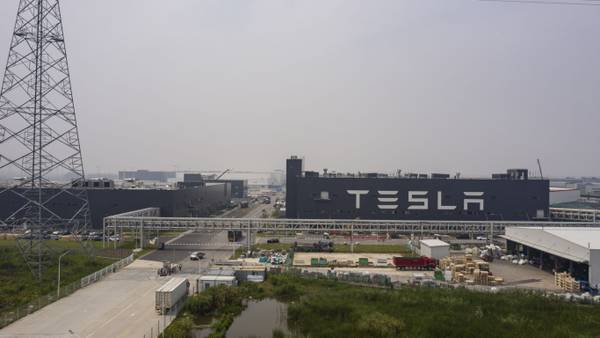 Tesla alista aumento de producción en planta de Shangháidfd