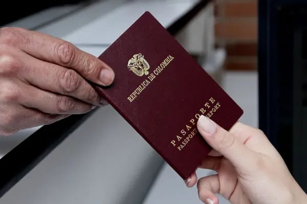 Cancillería hará nueva licitación para la expedición de pasaportes en Colombia