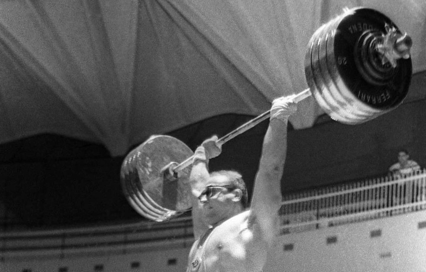 Levantador de pesas ruso e ídolo de la adolescencia de Arnold Schwarzeneggerdfd
