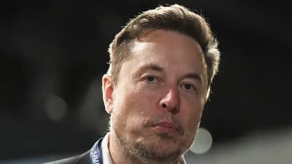 Musk quer mudar sede fiscal da Tesla após anulação de remuneração de US$ 55 bidfd