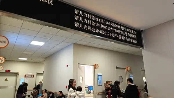 OMS pide a China información sobre aumento de enfermedades y brotes de neumoníadfd
