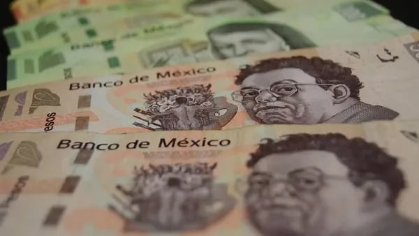 Peso mexicano presenta desalineación, regresará a los $20 por dólar: Moody’s Analyticsdfd