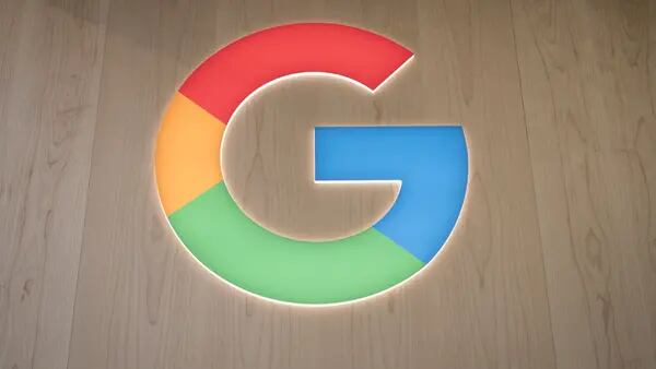Negocio de búsquedas en Google es como el de “cigarrillos o drogas”, dice un ejecutivodfd