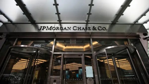 Mesa de operaciones de JPMorgan dice que el récord del S&P 500 “parece inevitable”dfd