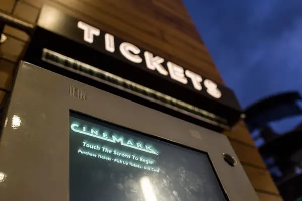 A ticket kiosk stands outside of a Cinemark Holdings Inc. movie theater in the Playa Vista neighborhood of Los Angeles, California, U.S., on Tuesday, Oct. 31, 2017. Cinemark is scheduled to release earnings on November 2. Photographer: Christopher Lee/Bloomberg