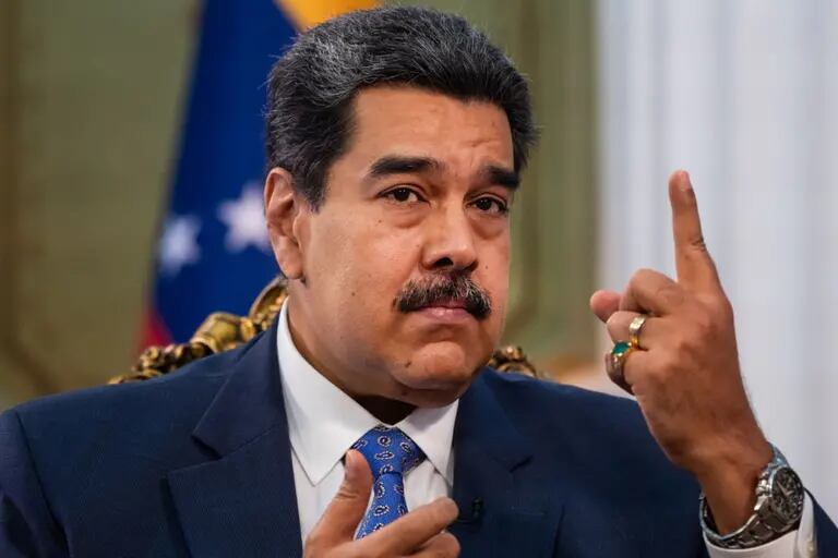 El presidente venezolano, Nicolás Maduro, aseguró el domingo que 6,2 millones de venezolanos se beneficiarían a través del mecanismo Covax.dfd