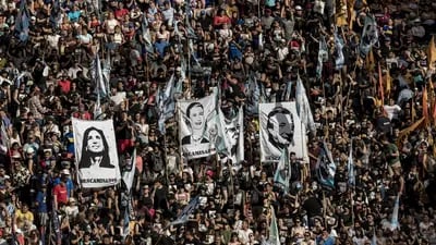 Simpatizantes hicieron una demostración de fuerza en septiembre con motivo del 50 aniversario del regreso de Juan Domingo Perón del exilio.Fuente: Bloomberg