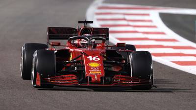 Ferrari seguirá en F1 pese a años sin ganar; CEO dice que carreras impulsan innovacióndfd