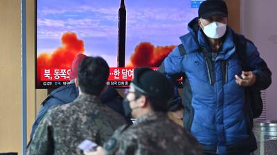 Corea del Norte denuncia “preparativos de guerra” de EE.UU. y dispara misilesdfd