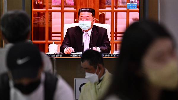 Coreia do Norte ignora ajuda de fora e vacina para surto de covid-19dfd