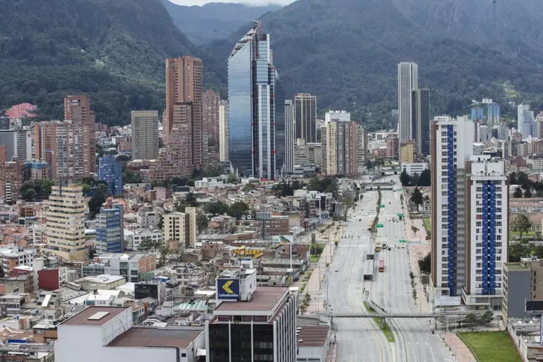 Según datos aportados por Houm, el sitio de compra venta de inmuebles, la rentabilidad anual de un alquiler en Bogotá es de 8,2% (Foto: Iván Valencia/Bloomberg)
dfd