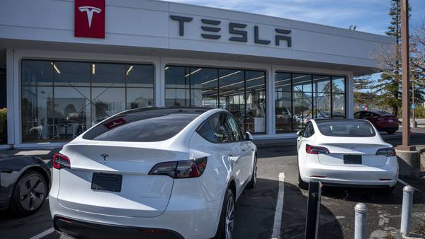 Tesla vuelve a recortar precios de dos de sus modelos en EE.UU.dfd