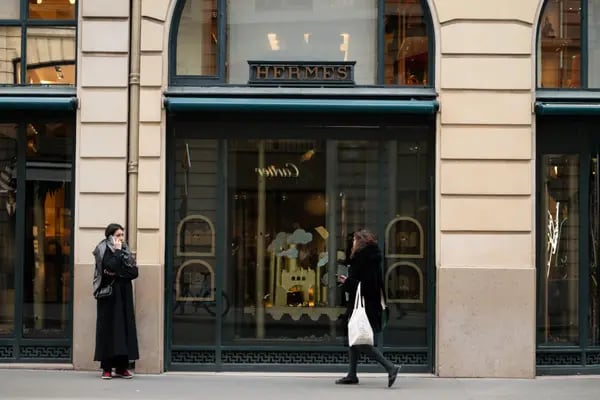 A Hermes International SA luxury clothing boutique in central Paris, France, on Monday Feb. 5, 2024. Hermes report annual results on Feb. 9. Photographer: Benjamin Girette/Bloomberg