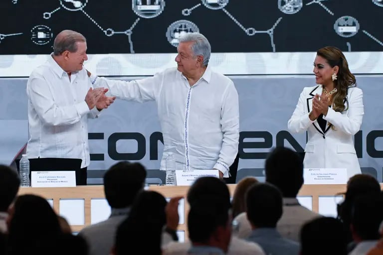 Andrés Manuel López Obrador (AMLO), presidente de México, durante la 87 Convención Bancaria, Acapulco, Guerrero, 19 de abril de 2024dfd