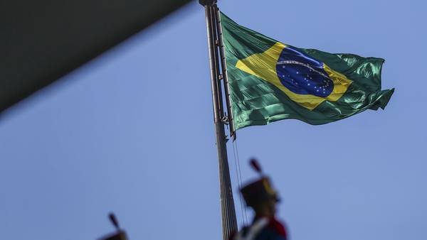 PIB de Brasil crece menos de lo previsto en tercer trimestredfd