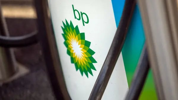 Empresarios gasolineros abandonan marcas de BP y Total para regresar a Pemexdfd