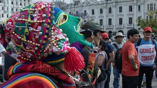 Addiction to Impeachment Derails Peru’s Economic Miracledfd