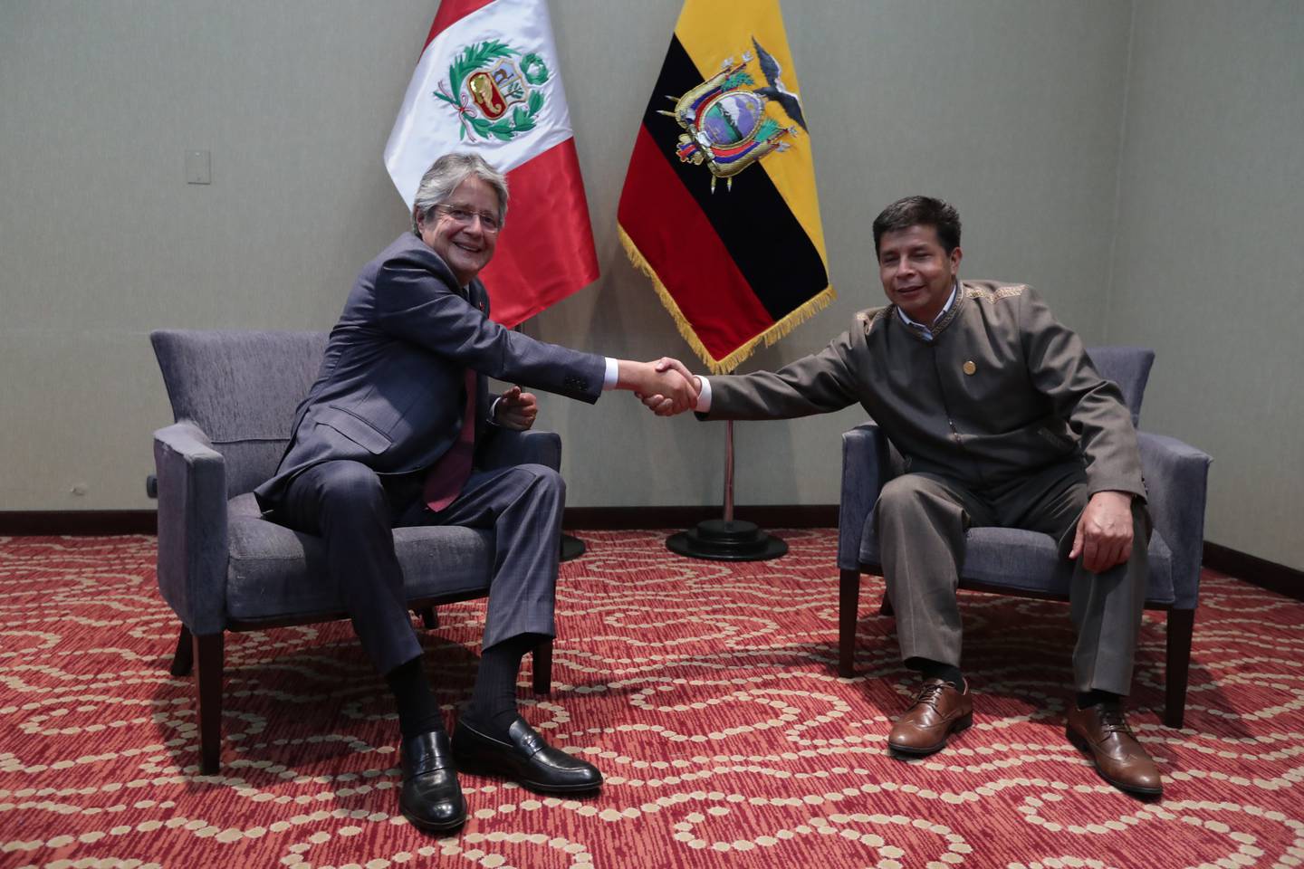 El presidente Guillermo Lasso, mantuvo un encuentro bilateral con su homólogo peruano, Pedro Castillo, en Chile el pasado 10 de marzo.