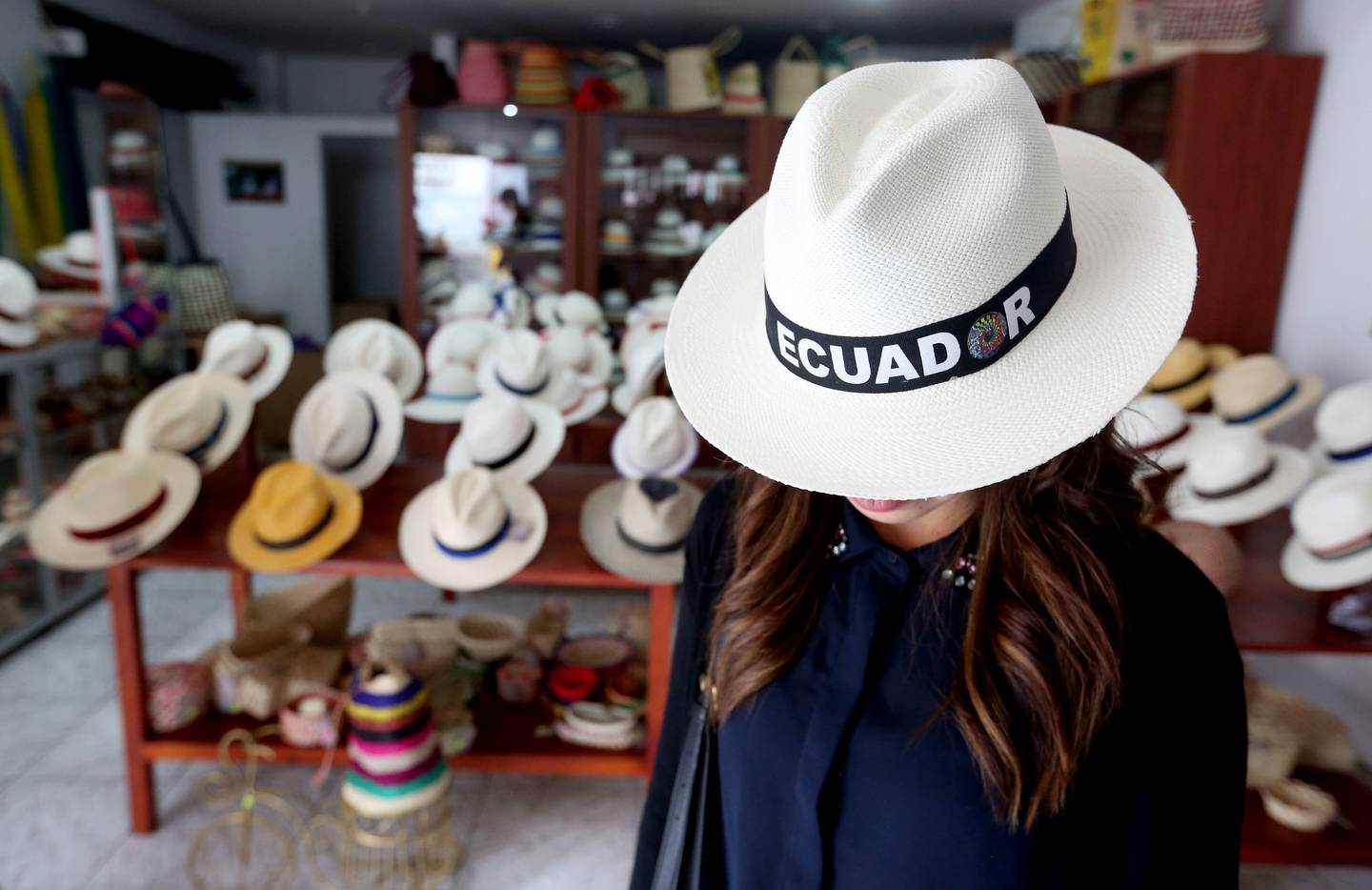 El sombrero de paja toquilla es una artesanía originaria de Ecuador.
