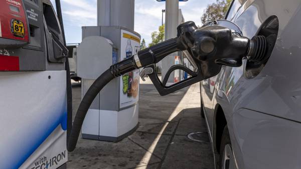 Subió la gasolina en Colombia: desde la medianoche es $200 más caro el galóndfd