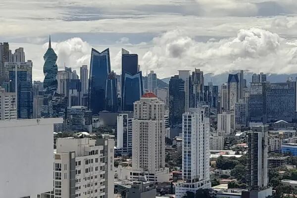 Panamá recurre a mercado mundial de bonos en medio de volátil temporada electoraldfd