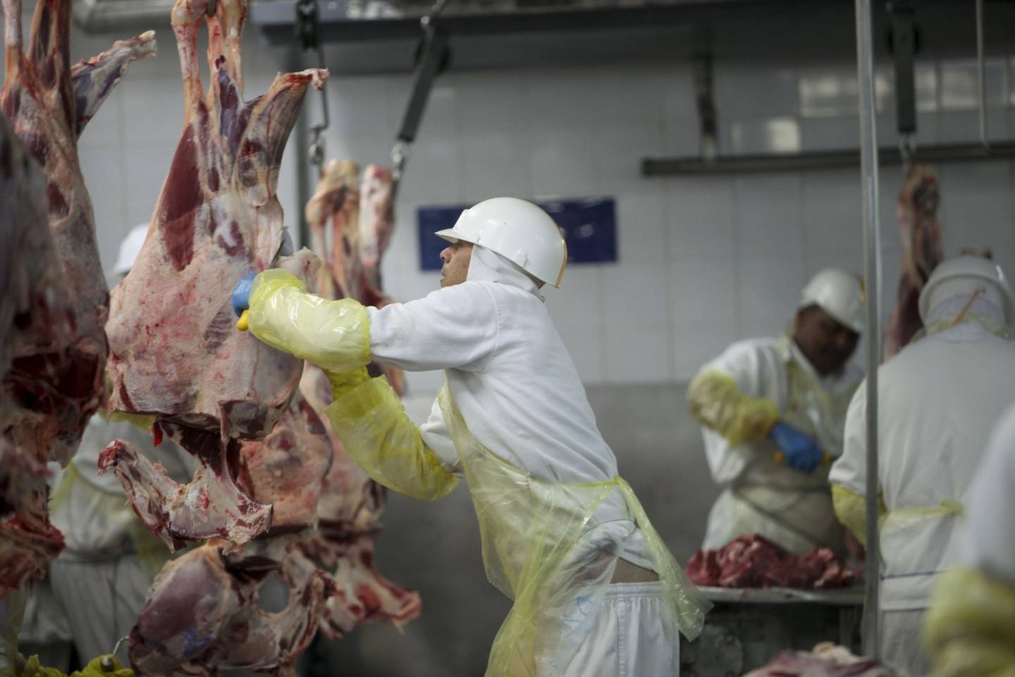 La carne que se vende a los consumidores pasa por controles sanitarios.