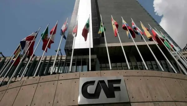 La entidad, anteriormente conocida como Corporación Andina de Fomento (por eso se le llama CAF), incorporó dos estados de la región